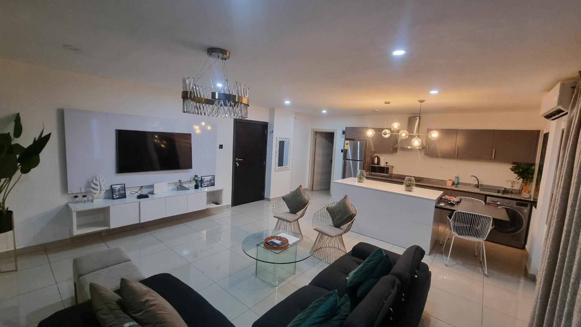 The Gallery Luxury Suites Cpg East Legon Exterior photo