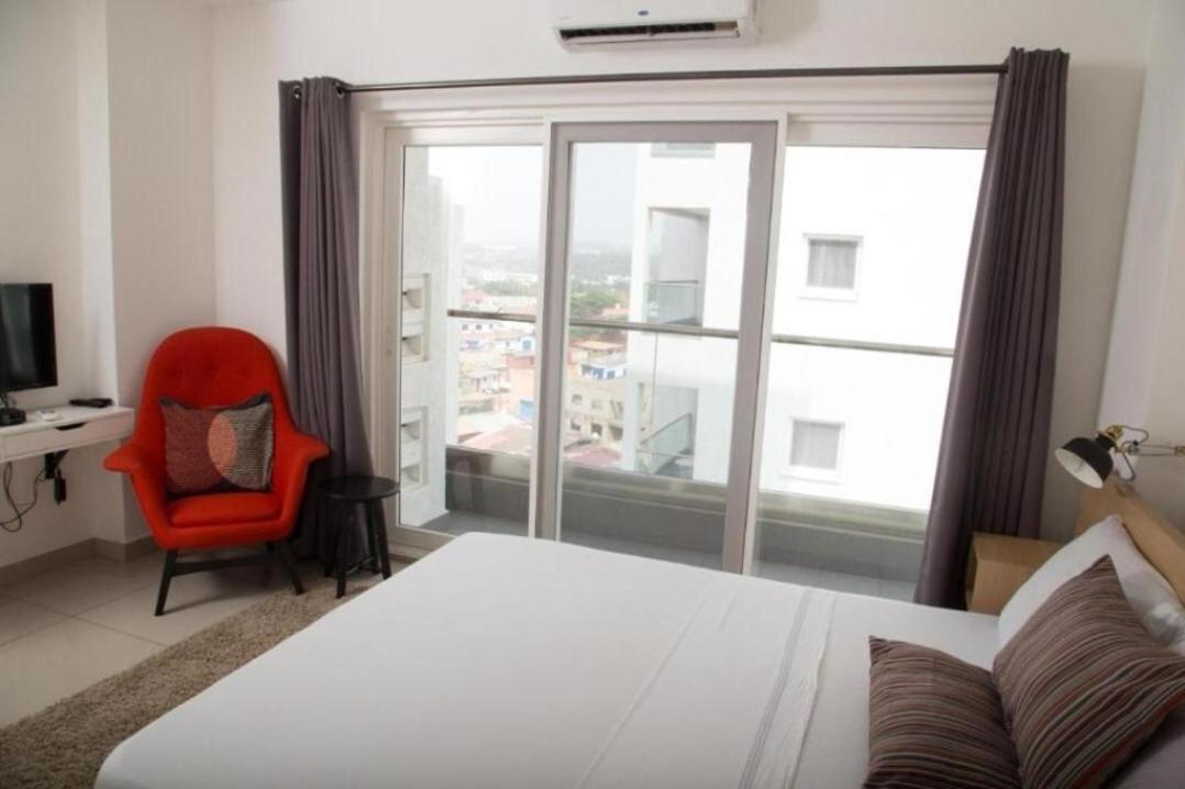 The Gallery Luxury Suites Cpg East Legon Exterior photo